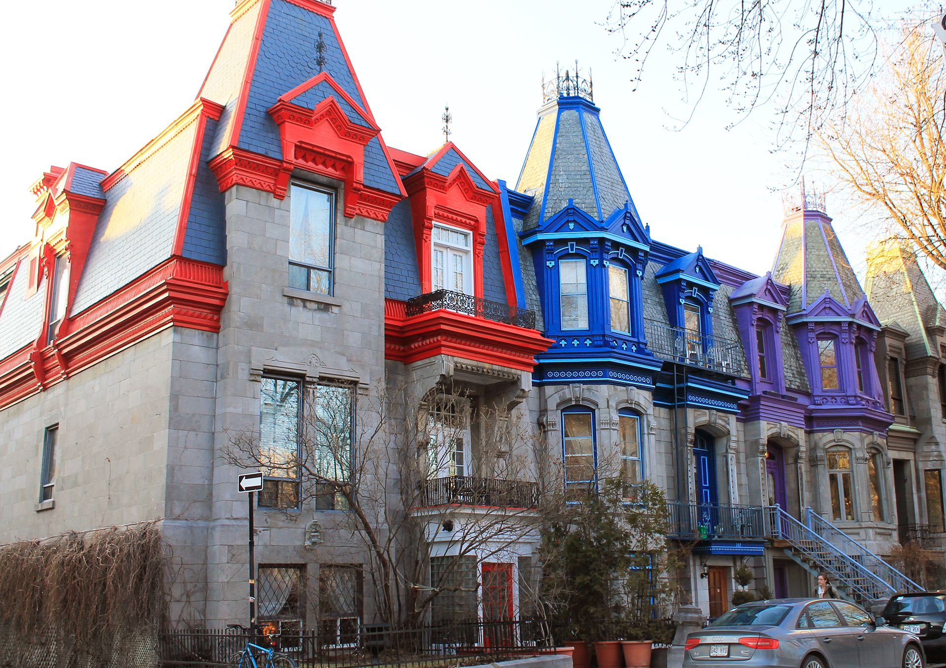 maisons colorées dans un quartier de Montréal au Quévbec